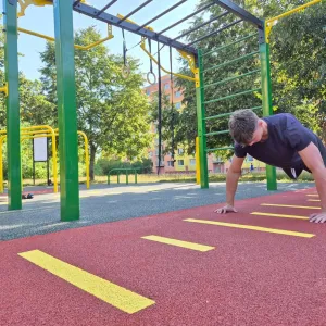 V Plzni Bolevci vyrostlo nové workoutové hřiště