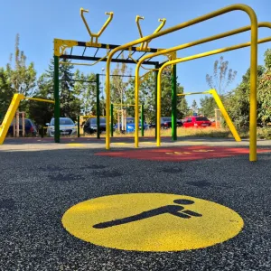 V Plzni Bolevci vyrostlo nové workoutové hřiště