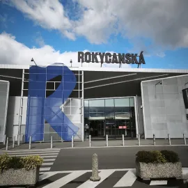Hrajte s Hitrádiem FM Plus o 2 000 Kč na nákupy v OC Rokycanská Plzeň