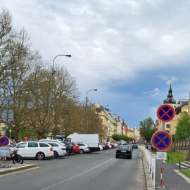 Z Moskevské ulice ve Varech bude jednosměrka