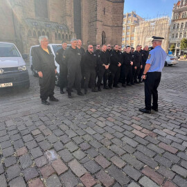 Strážníci městské policie Plzeň odjíždějí na pomoc do Jeseníků po povodních