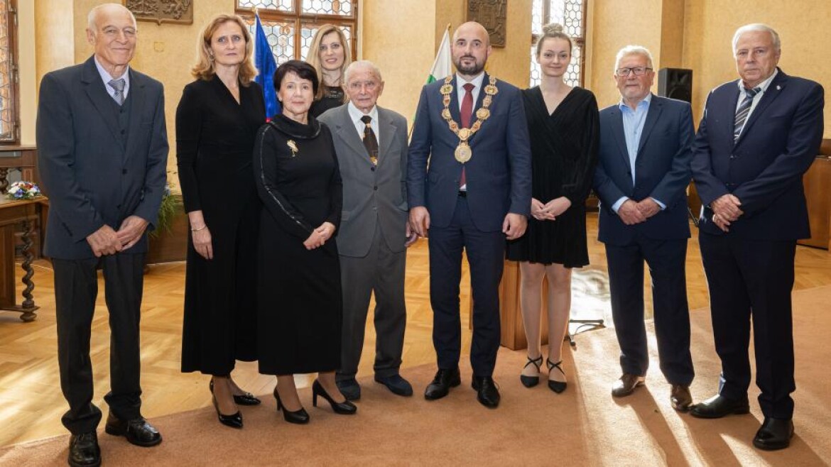 Plzeň při oslavách státního svátku ocenila městskými cenami pět lidí