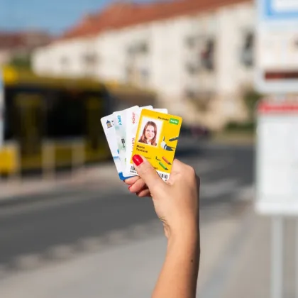 Plzeňskou kartu už si v bankomatech České spořitelny nedobijeme