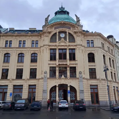 Karlovy Vary upraví prostranství před historickou budovou Sparkasse