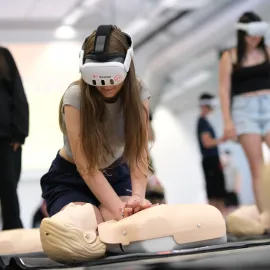 Více než tisícovka lidí se za jediný den naučila zachránit život
