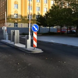 V Plzni u zimáku vznikne nová zóna placeného stání