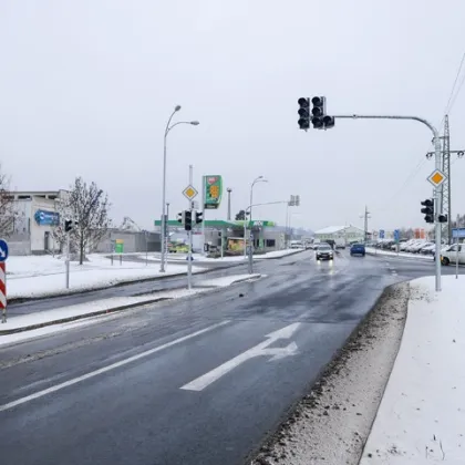 Na plzeňskou křižovatku Jateční a Chrástecké ulice se vrátil provoz