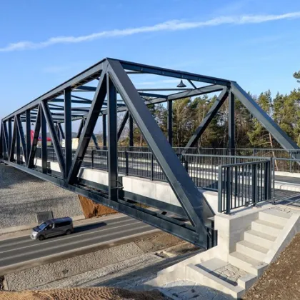 Plzeň otevřela novou lávku přes silnici I/20